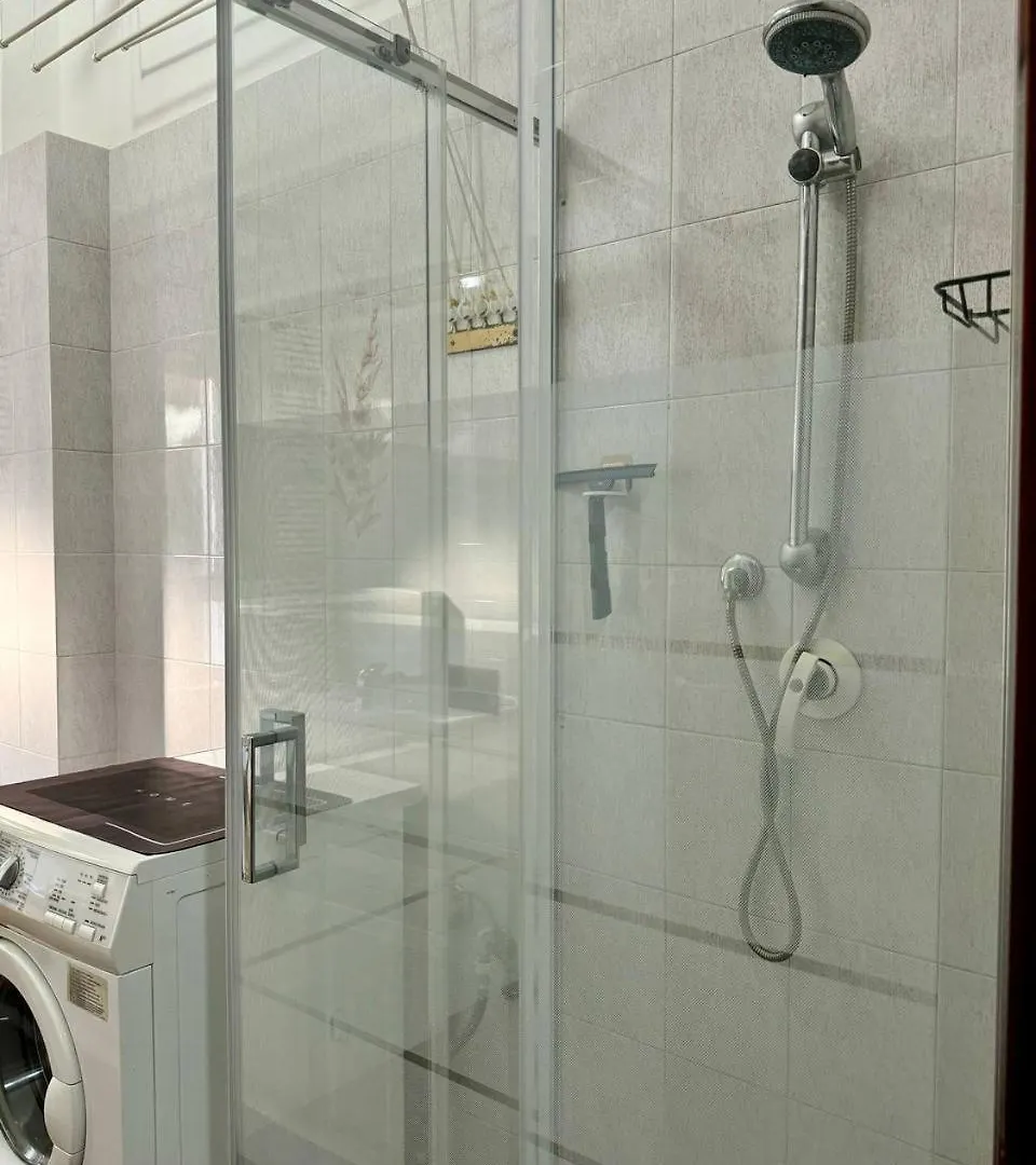 Daire Zai Fiera Flat - 10 Min To City Center With Private Parking Verona İtalya