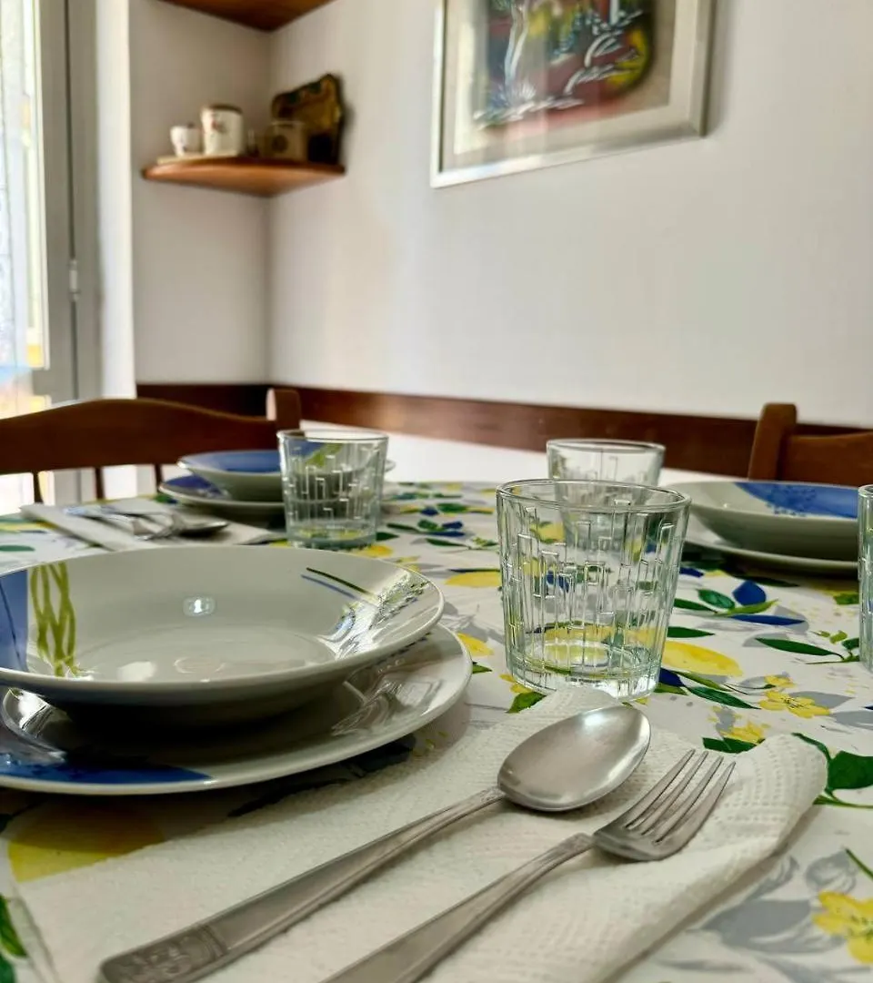 Daire Zai Fiera Flat - 10 Min To City Center With Private Parking Verona İtalya